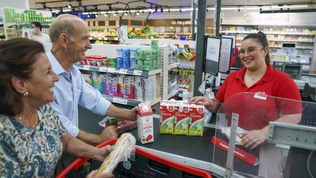 Cómo pueden ahorrar los jubilados en supermercado DÍA durante junio de 2025